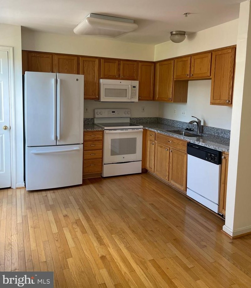 6903 Old Waterloo Rd, Baltimore MD  21075-6529 exterior