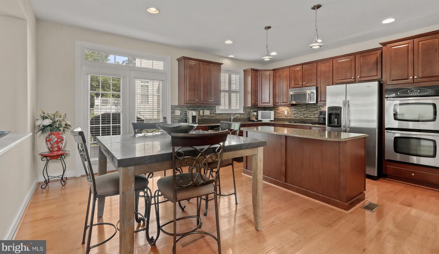 5103 Mintz Ln, Ellicott, MD 21043-6865