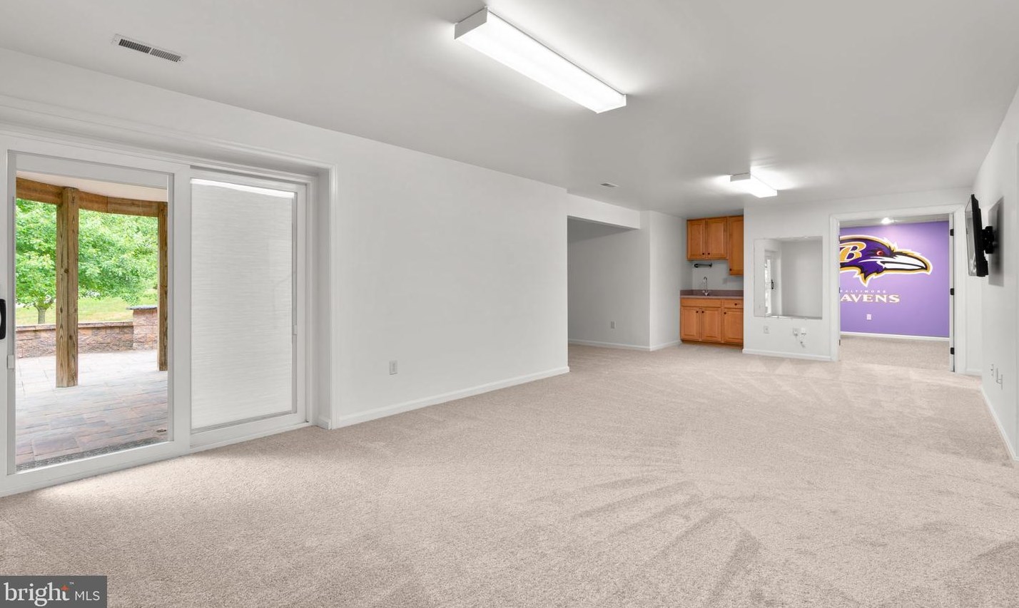 2186 Oak Frst Dr, Ellicott MD 21043-1903 exterior