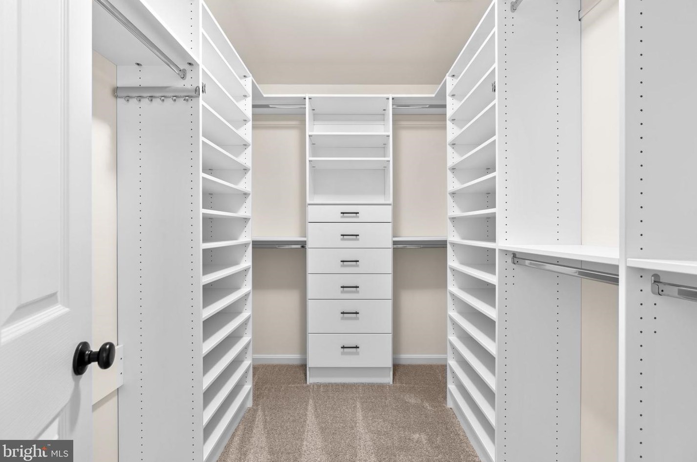 2186 Oak Frst Dr, Ellicott MD 21043-1903 exterior