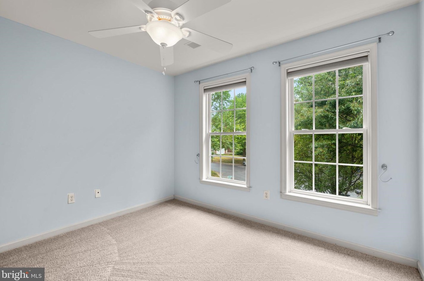 2186 Oak Frst Dr, Ellicott MD 21043-1903 exterior