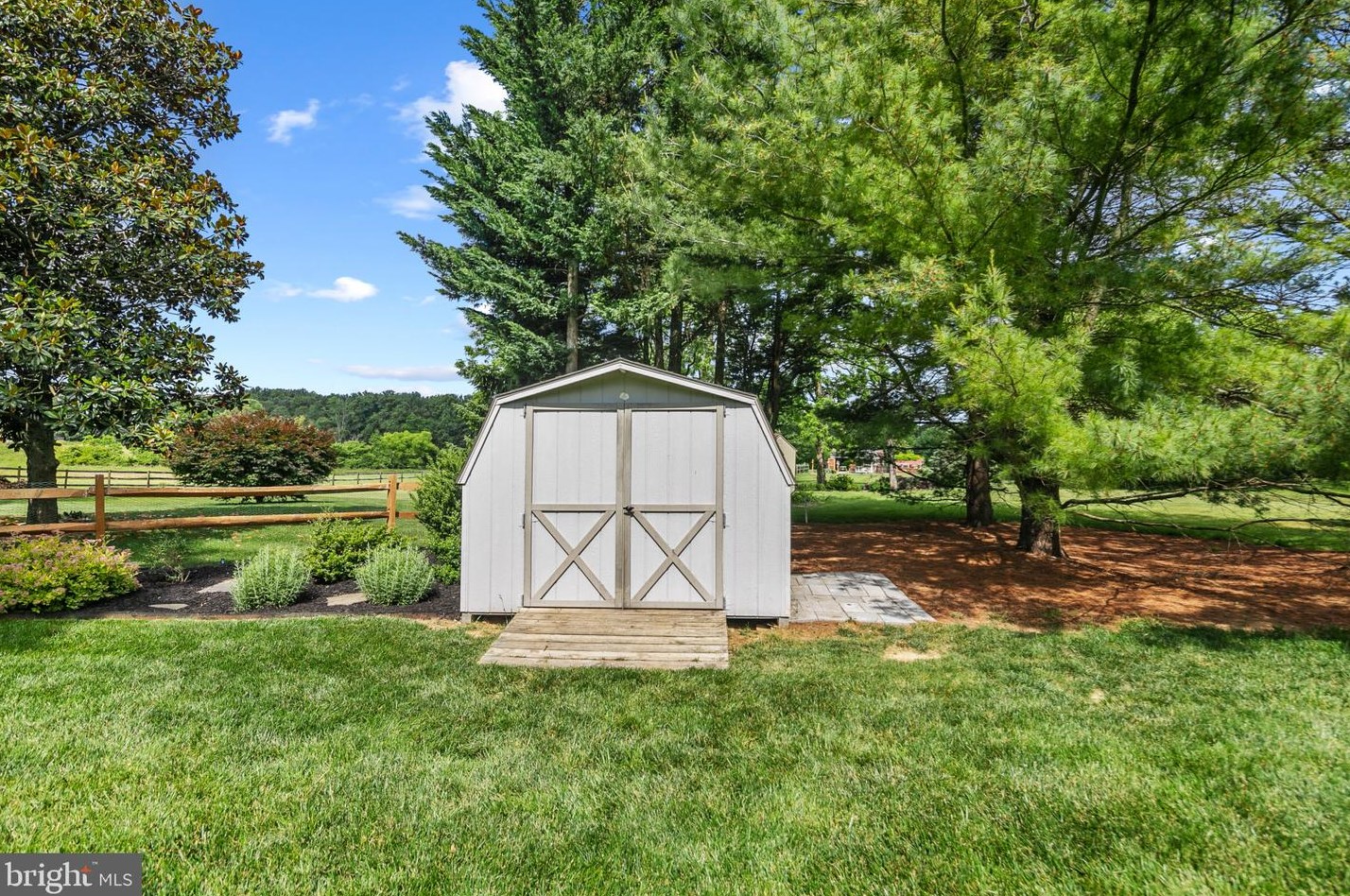 16836 Hardy Rd, Mount Airy MD 21771-3221 exterior