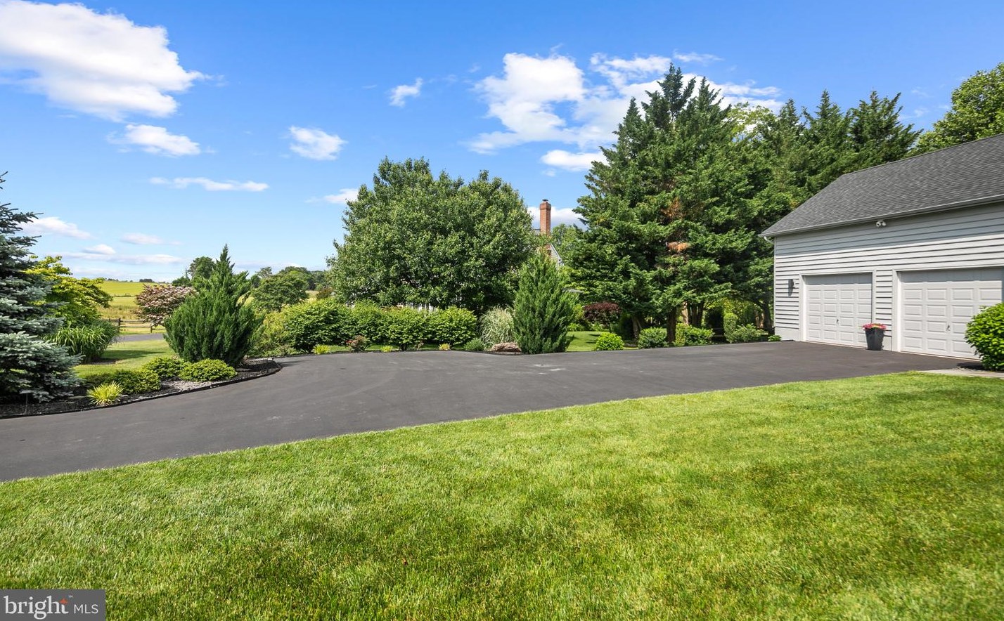 16836 Hardy Rd, Mount Airy MD 21771-3221 exterior