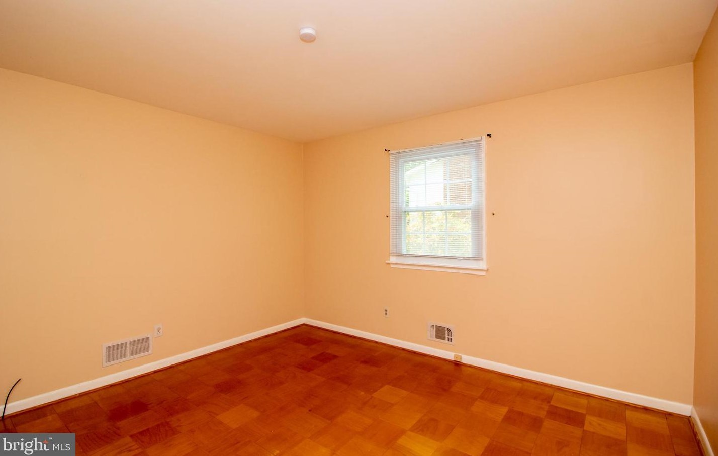 4022 Dee Jay Dr, Ellicott MD 21042-5612 exterior