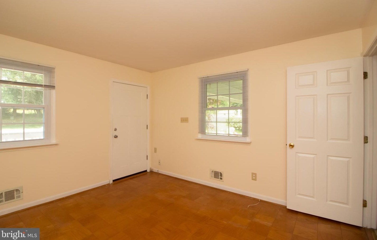 4022 Dee Jay Dr, Ellicott MD 21042-5612 exterior