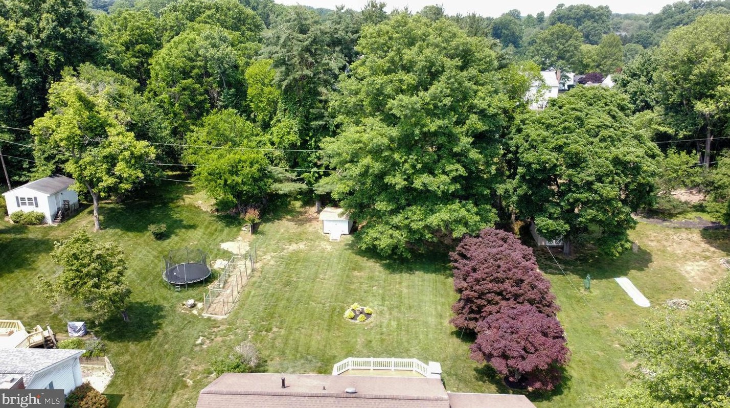 4022 Dee Jay Dr, Ellicott MD 21042-5612 exterior