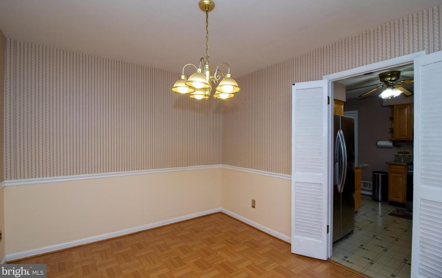 4022 Dee Jay Dr, Ellicott MD 21042-5612 exterior