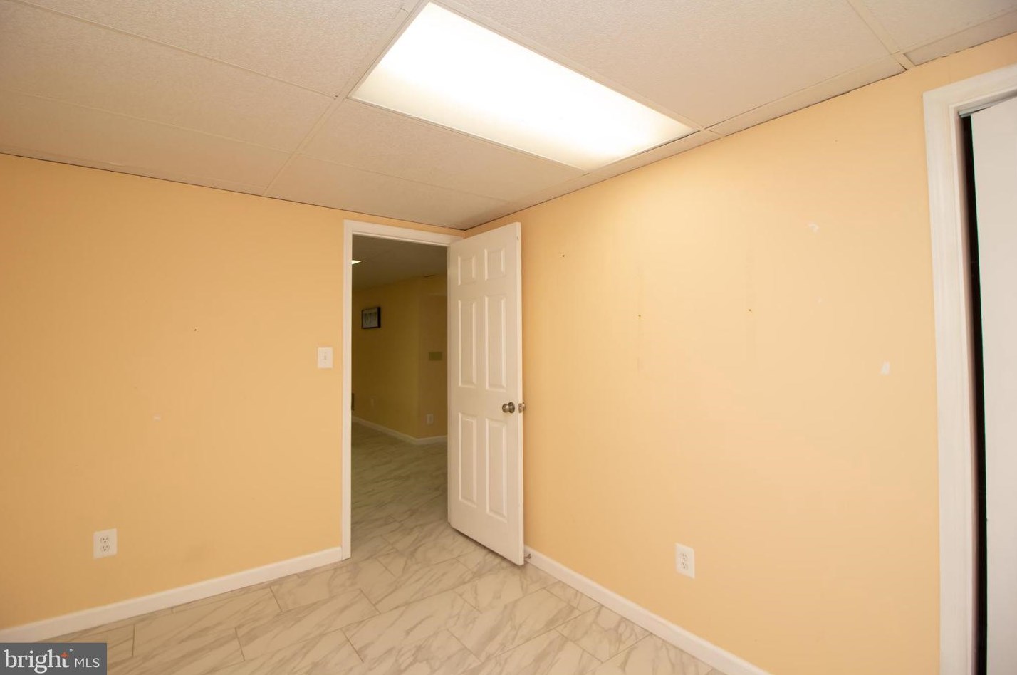 4022 Dee Jay Dr, Ellicott MD 21042-5612 exterior