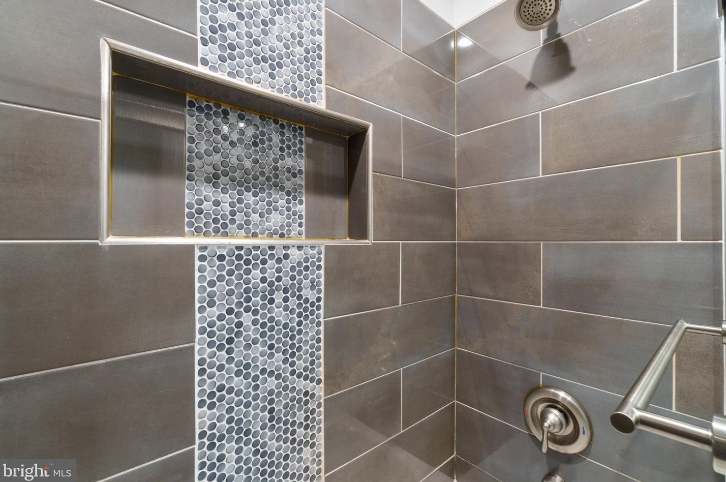 6401 Sedgwick St, Baltimore MD 21075-6198 exterior