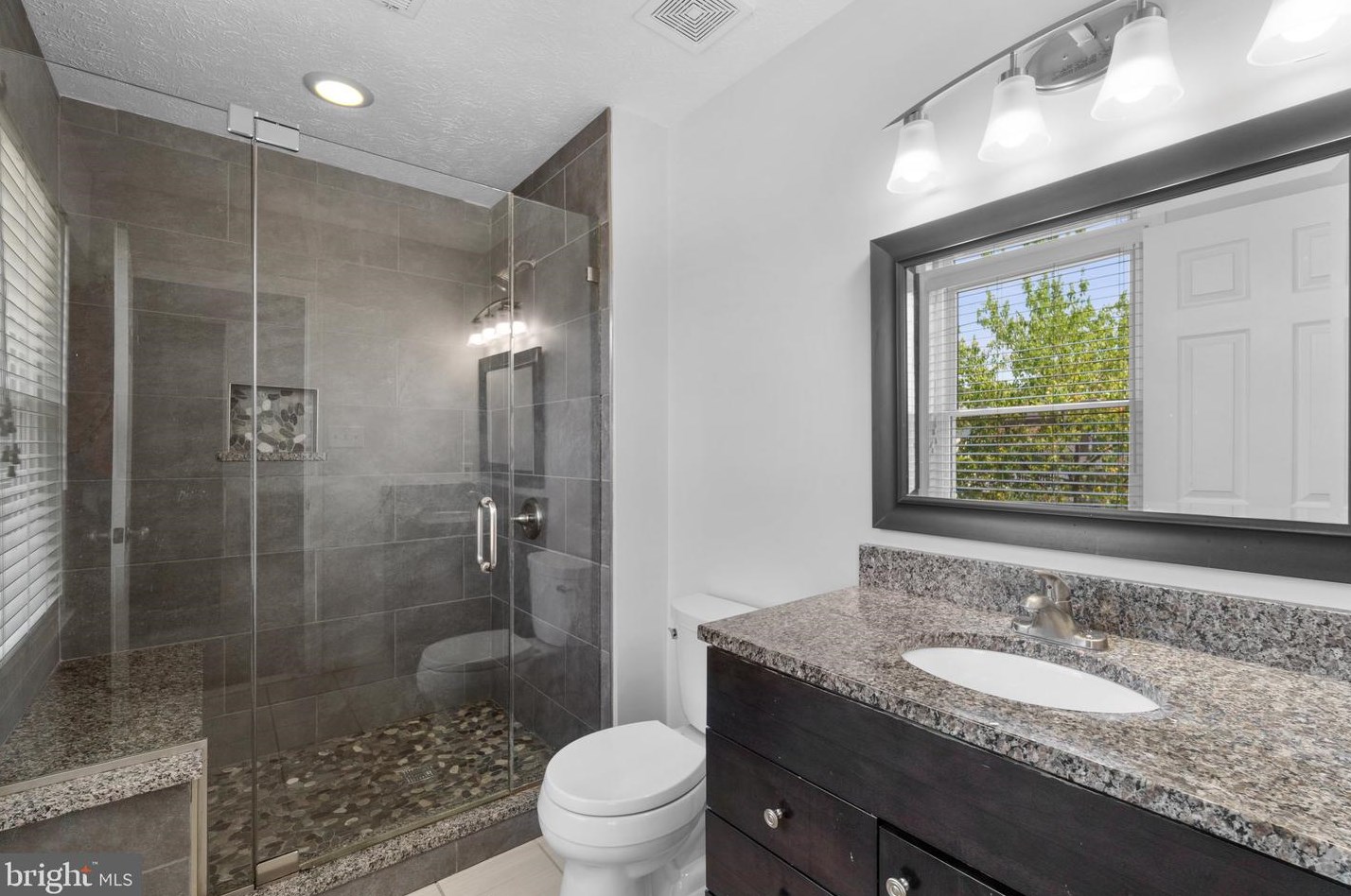 6401 Sedgwick St, Baltimore MD 21075-6198 exterior