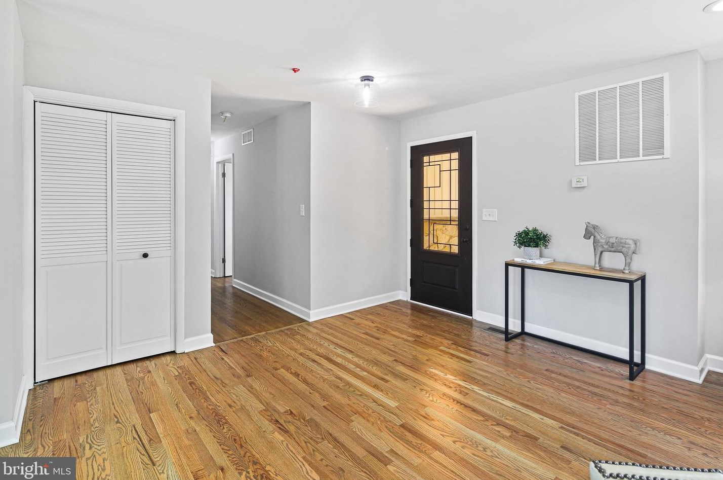 12830 Triadelphia Rd, Ellicott MD 21042-1117 exterior