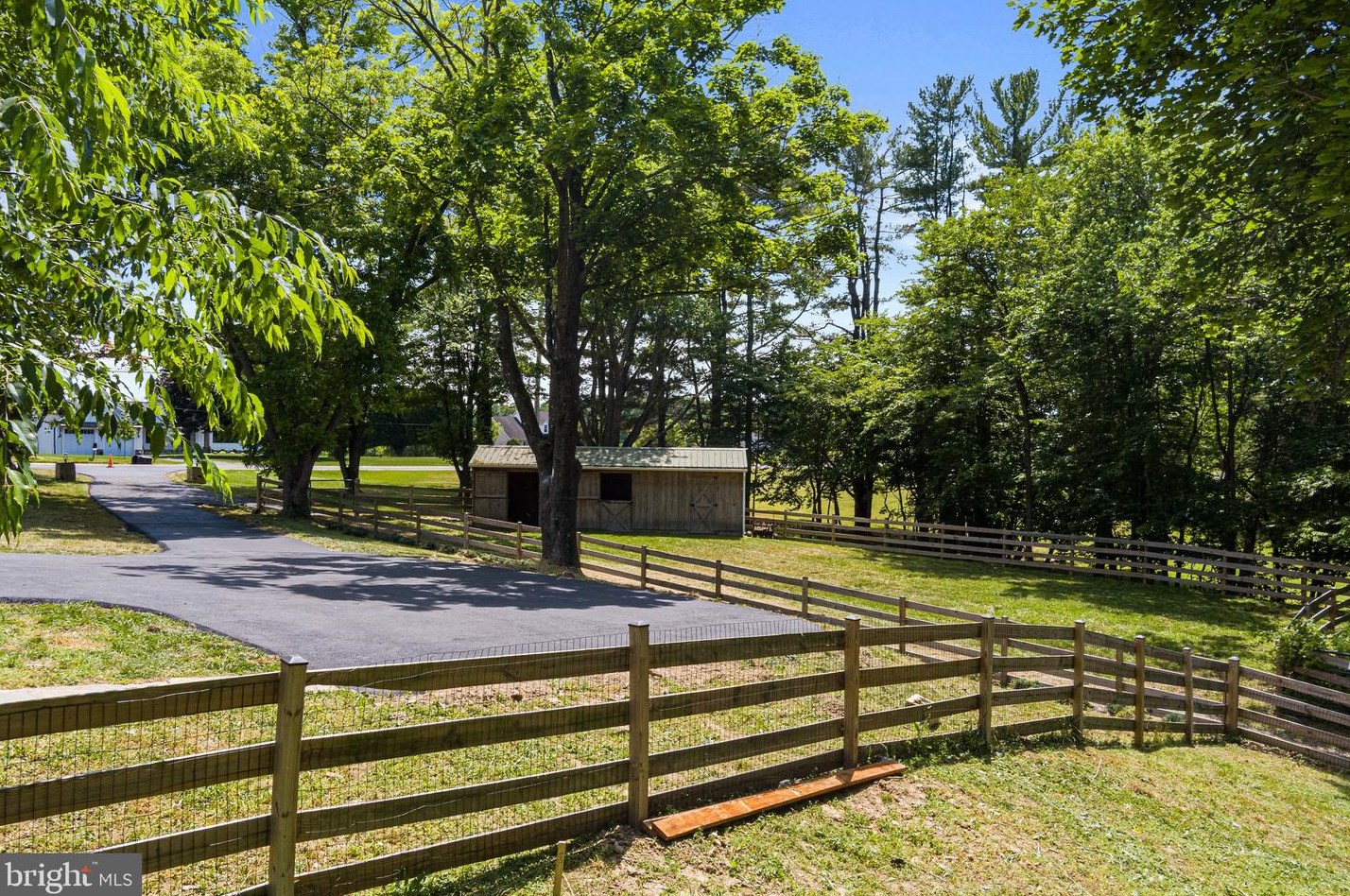 12830 Triadelphia Rd, Ellicott MD 21042-1117 exterior