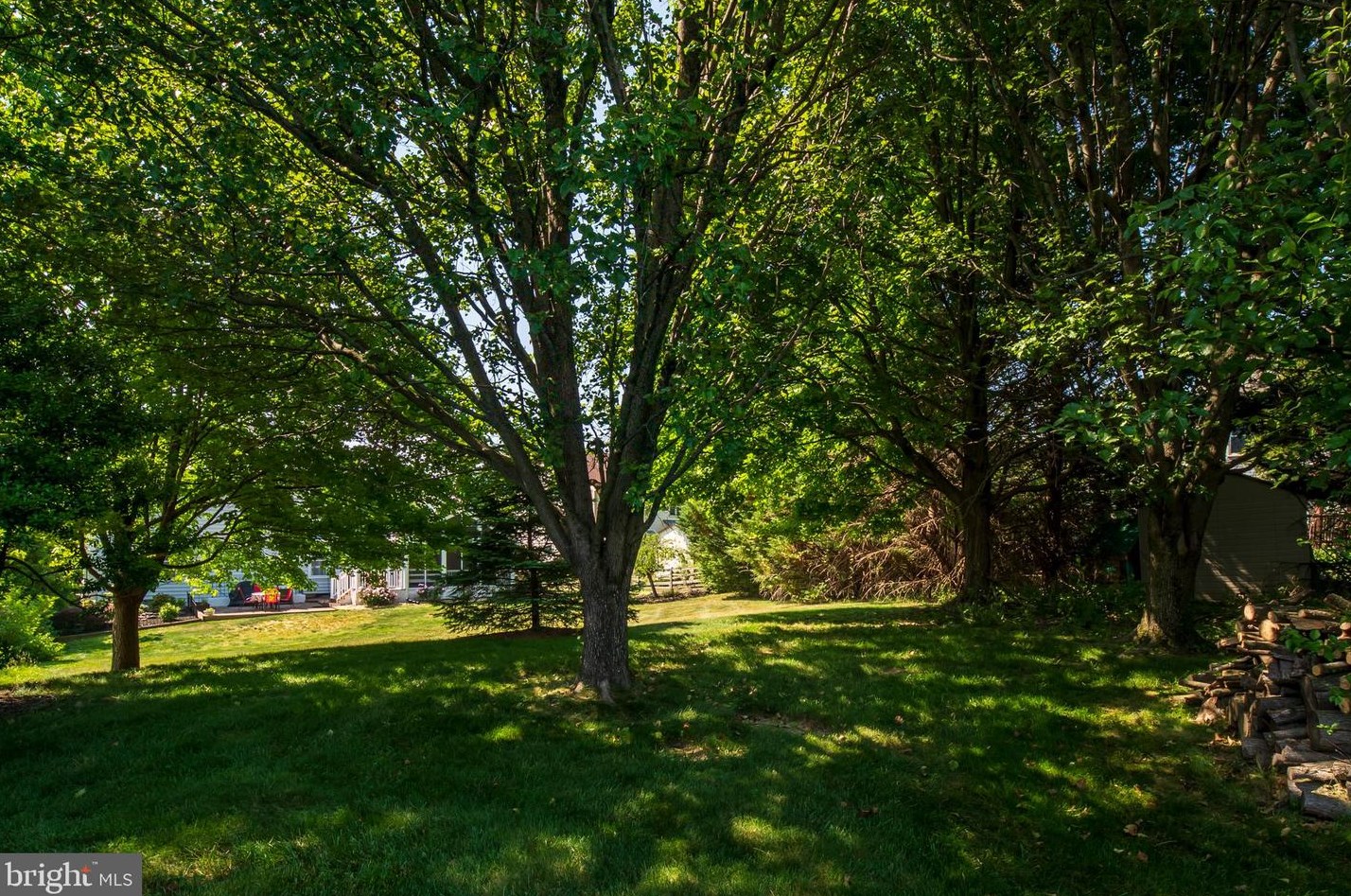 5229 Rising Sun Ln, Ellicott MD 21043-6302 exterior