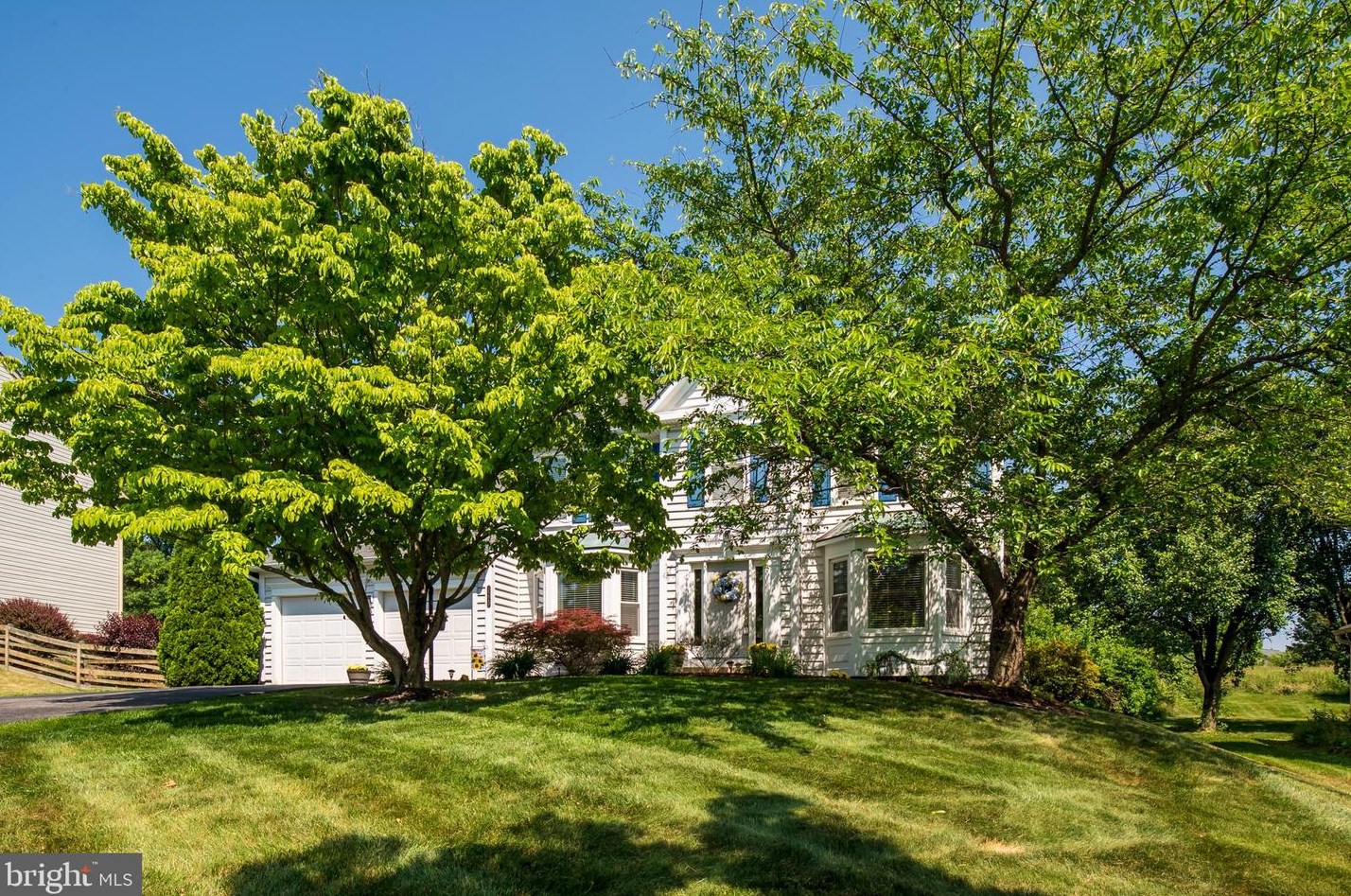 5229 Rising Sun Ln, Ellicott MD 21043-6302 exterior