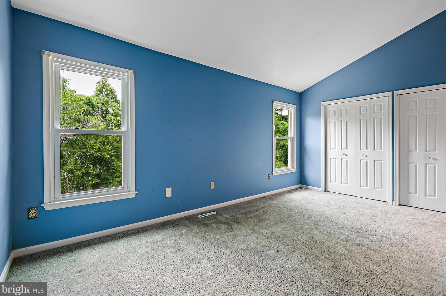 8776 Manahan Dr, Ellicott MD 21043-5404 exterior