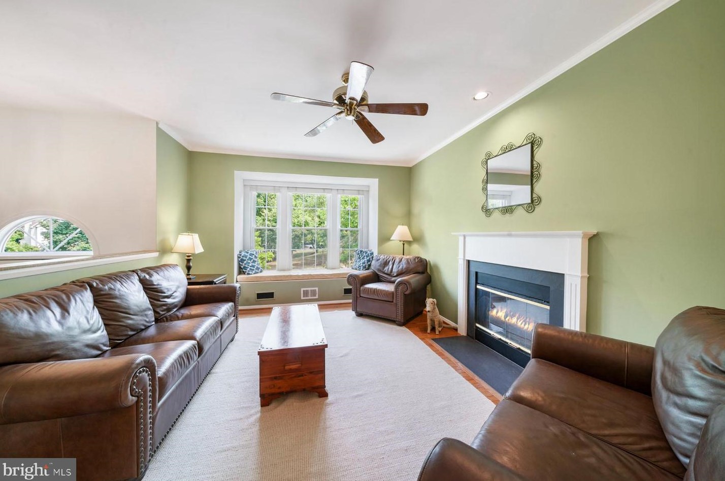 7648 Oldfield Ln, Ellicott, MD 21043-7945