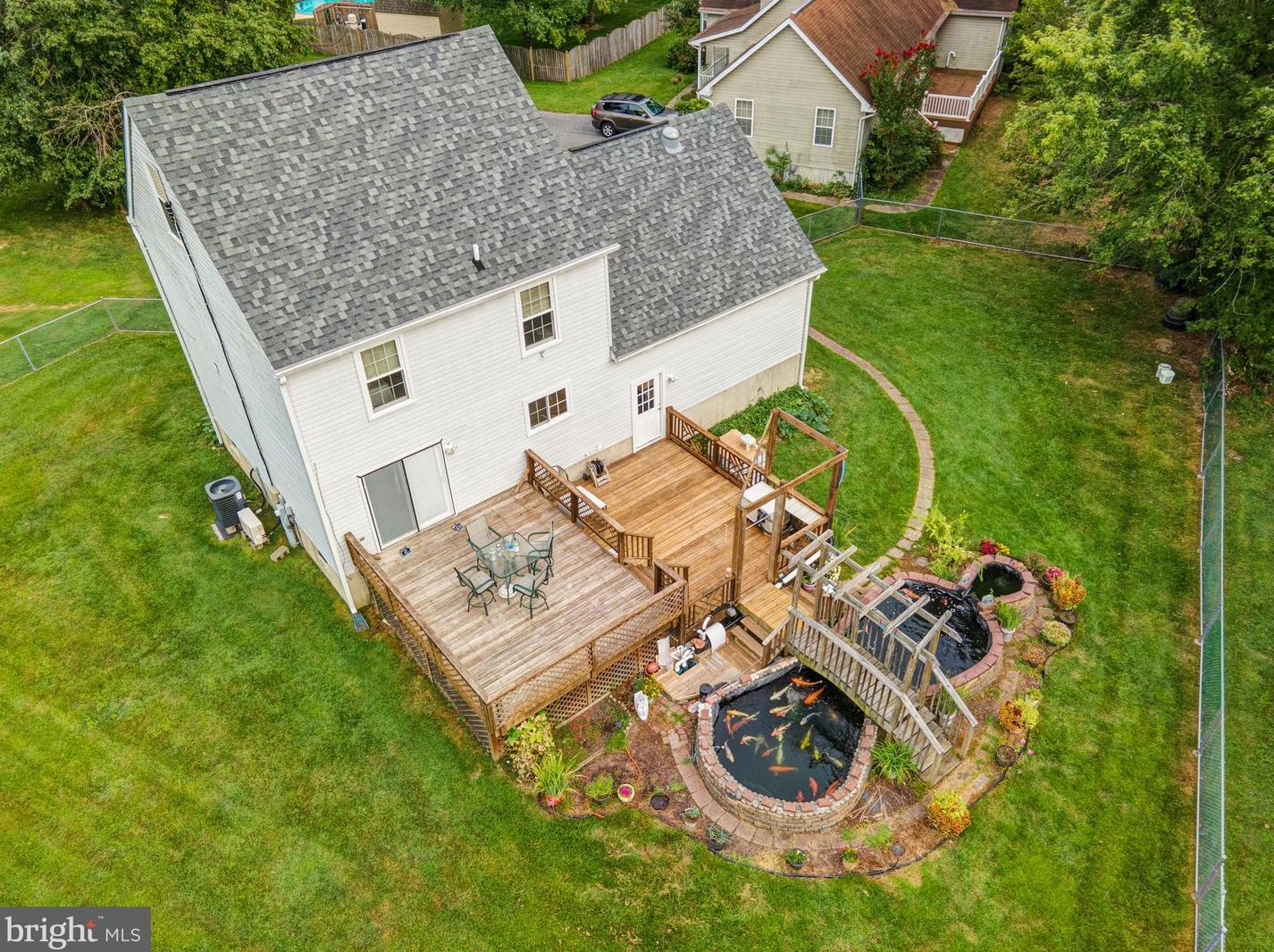 6104 Hunt Club Rd, Baltimore MD  21075-5518 exterior