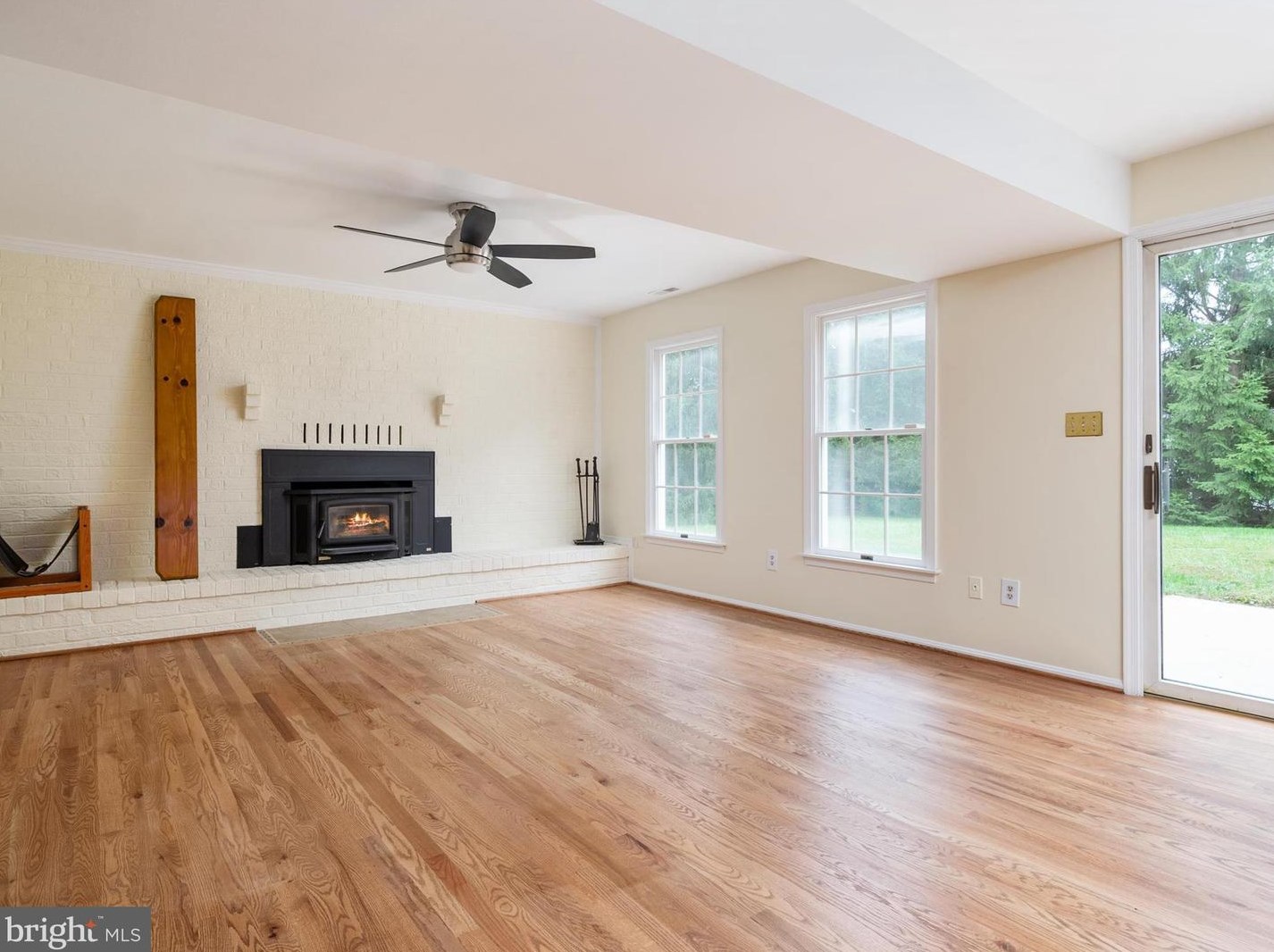 3709 Dorsey Search Cir, Ellicott MD 21042-3753 exterior