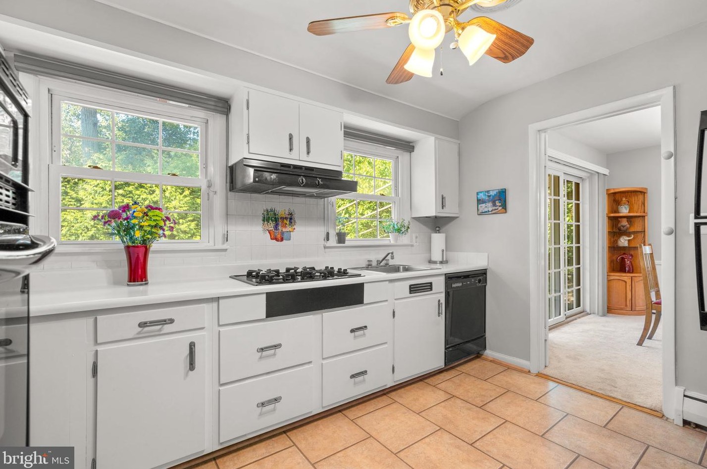 9001 Overhill Dr, Ellicott MD 21042-5221 exterior