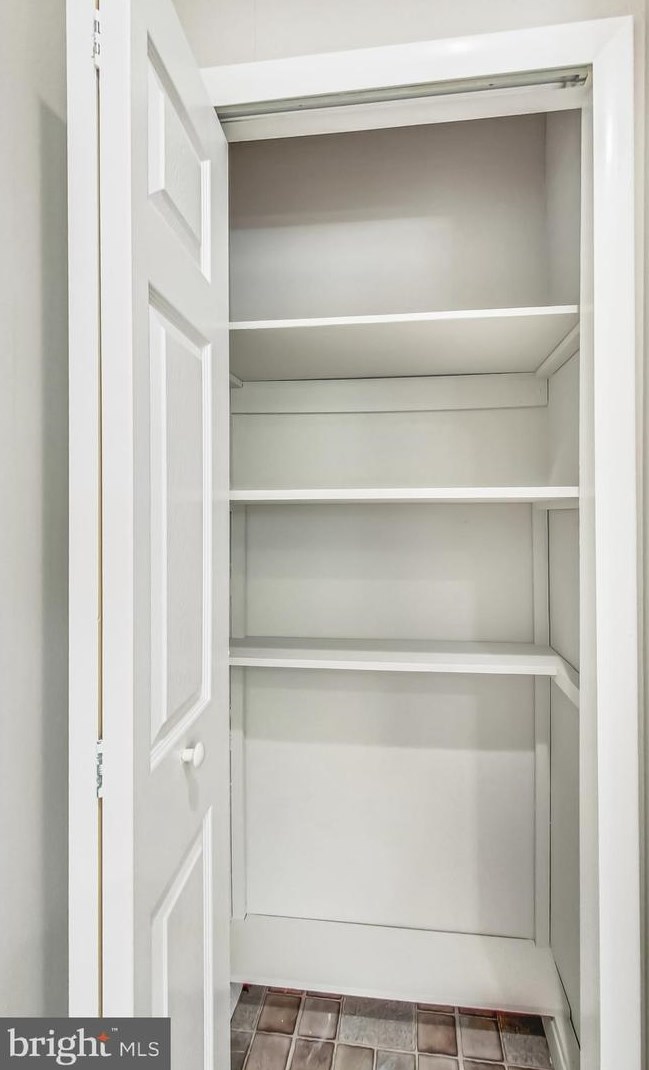 5013 Worthington Way, Ellicott MD 21043-6747 exterior