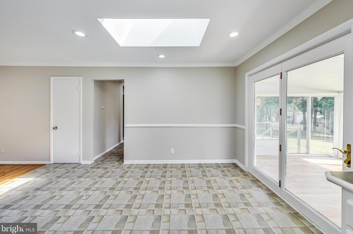 5013 Worthington Way, Ellicott MD 21043-6747 exterior