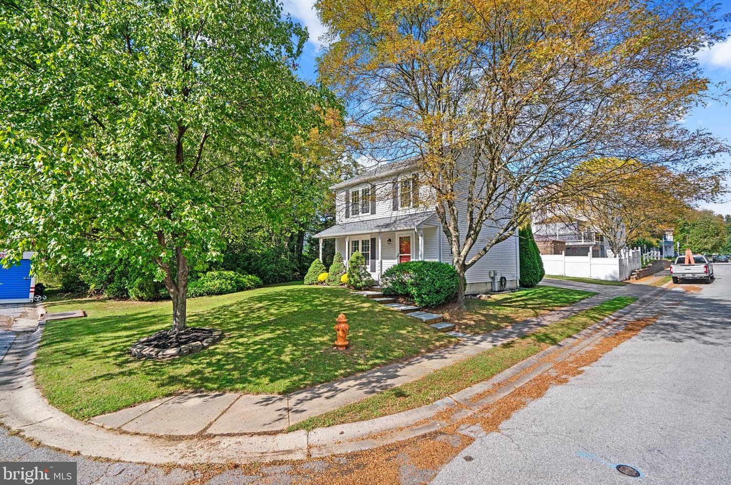 6549 Huntshire Dr, Baltimore, MD 21075-6165