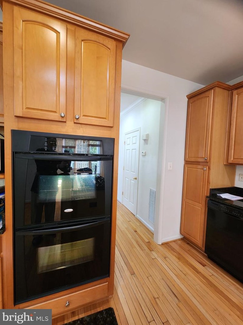 4852 Lee Hollow Pl, Ellicott MD  21043-7991 exterior