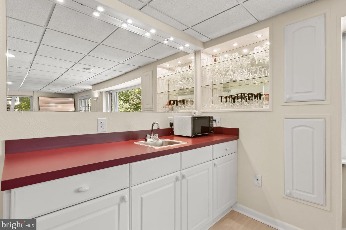 9921 Carrigan Dr, Ellicott MD 21042-3644 exterior