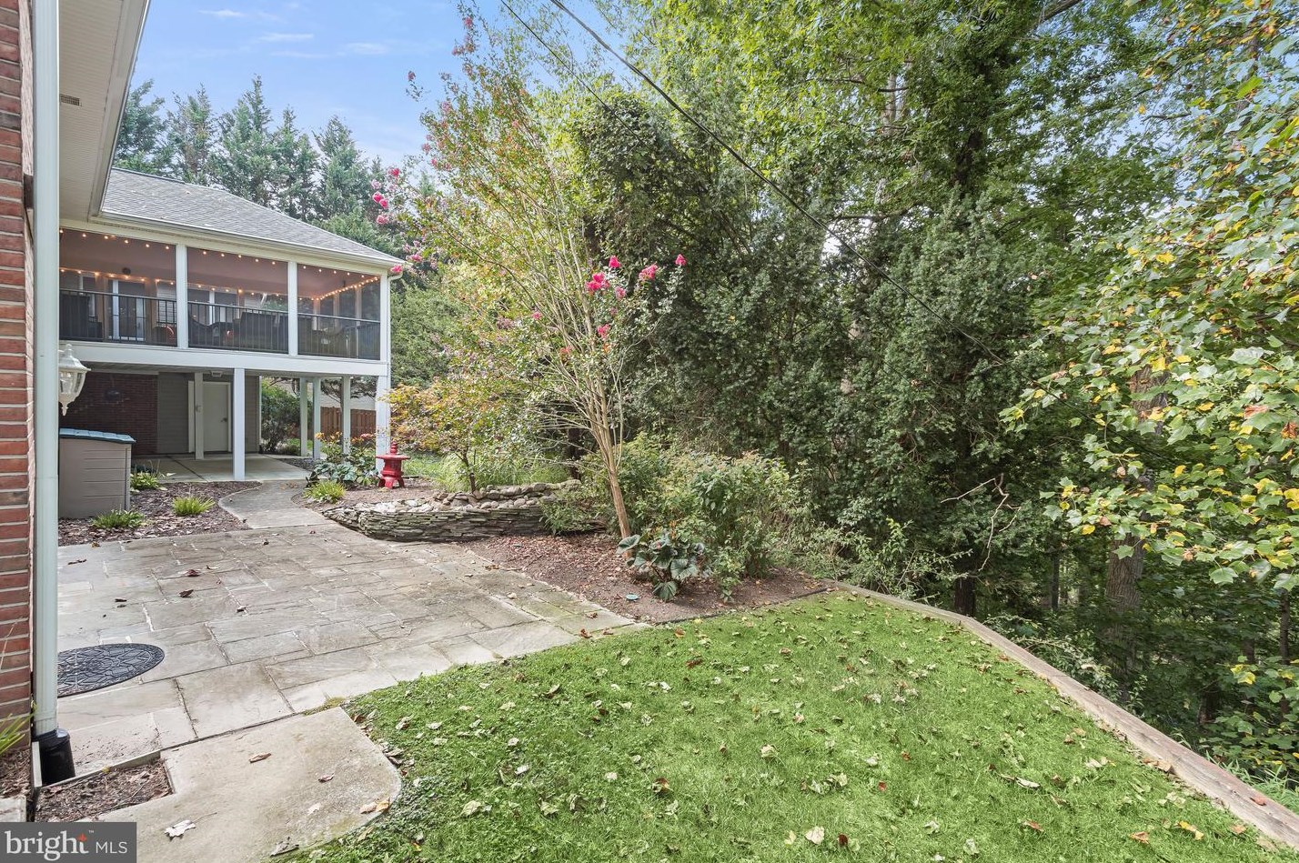 9921 Carrigan Dr, Ellicott MD 21042-3644 exterior