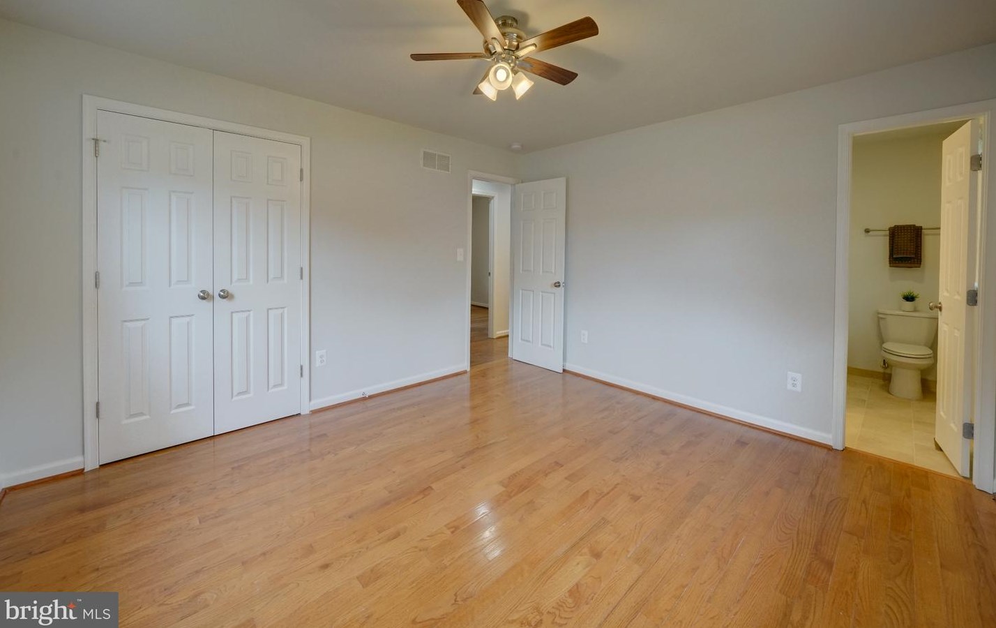 9470 Vollmerhausen Dr, Columbia MD  21046-2004 exterior