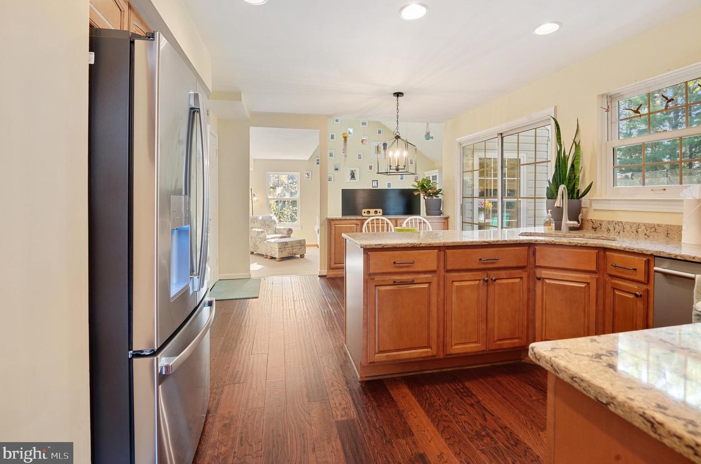 3898 White Rose Way, Ellicott MD  21042-5826 exterior