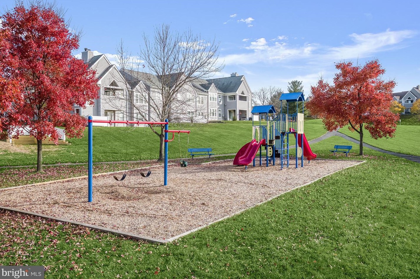 7708 Chatfield Ln, Ellicott MD  21043-7900 exterior