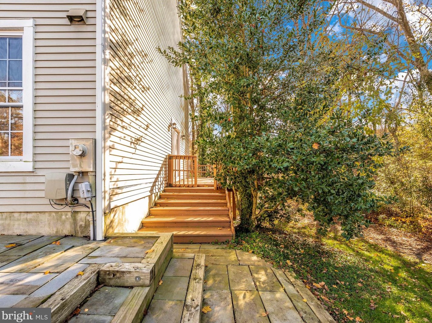 6462 Ducketts Ln, Baltimore MD  21075-6148 exterior