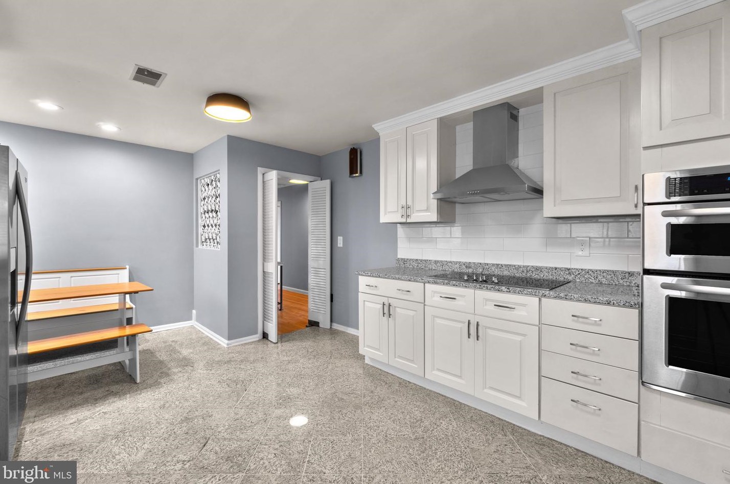 14186 Howard Rd, Dayton, MD 21036
