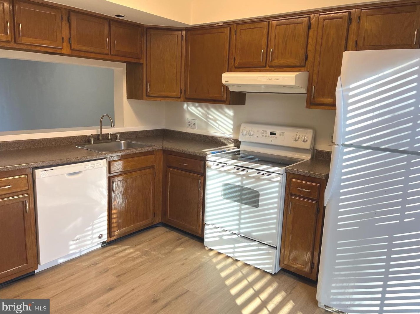 9645 Hastings Dr, Columbia, MD 21046