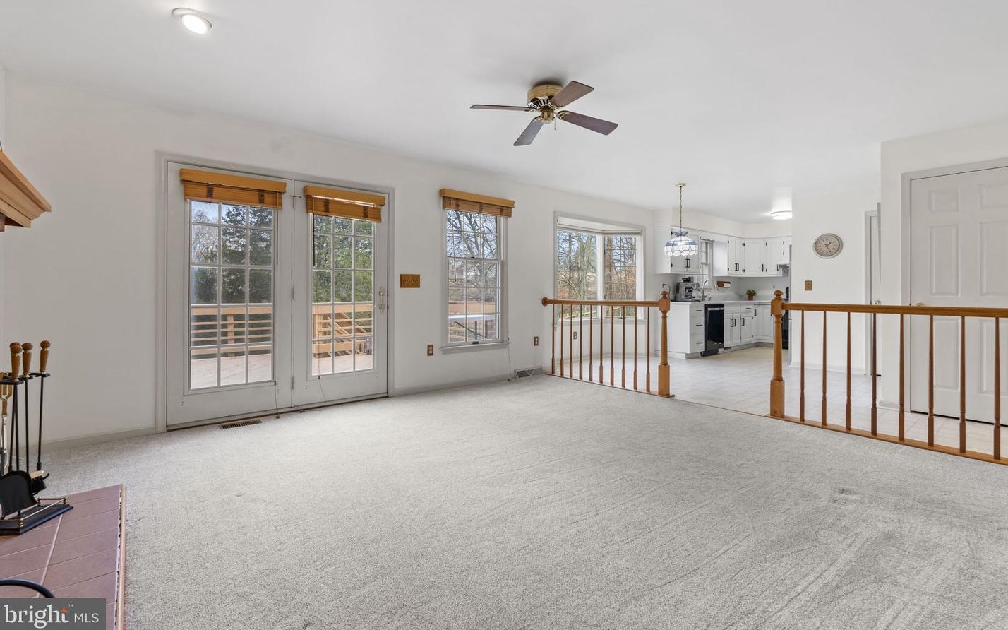 2713 Glenwood Ct, Ellicott MD 21042-7809 exterior