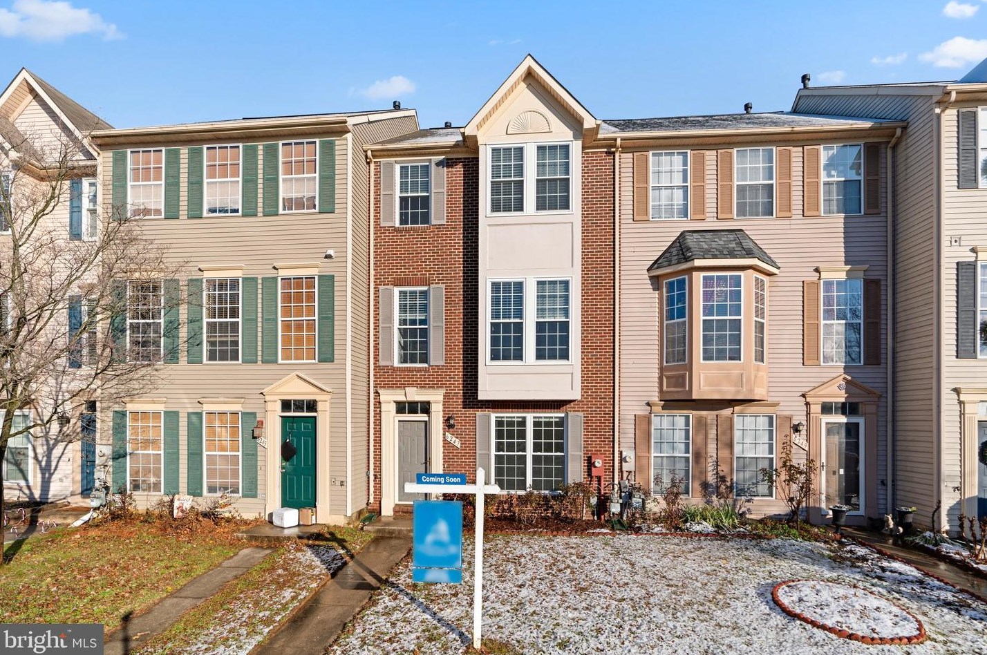 6247 Deep River Cyn, Columbia, MD 21045-2572