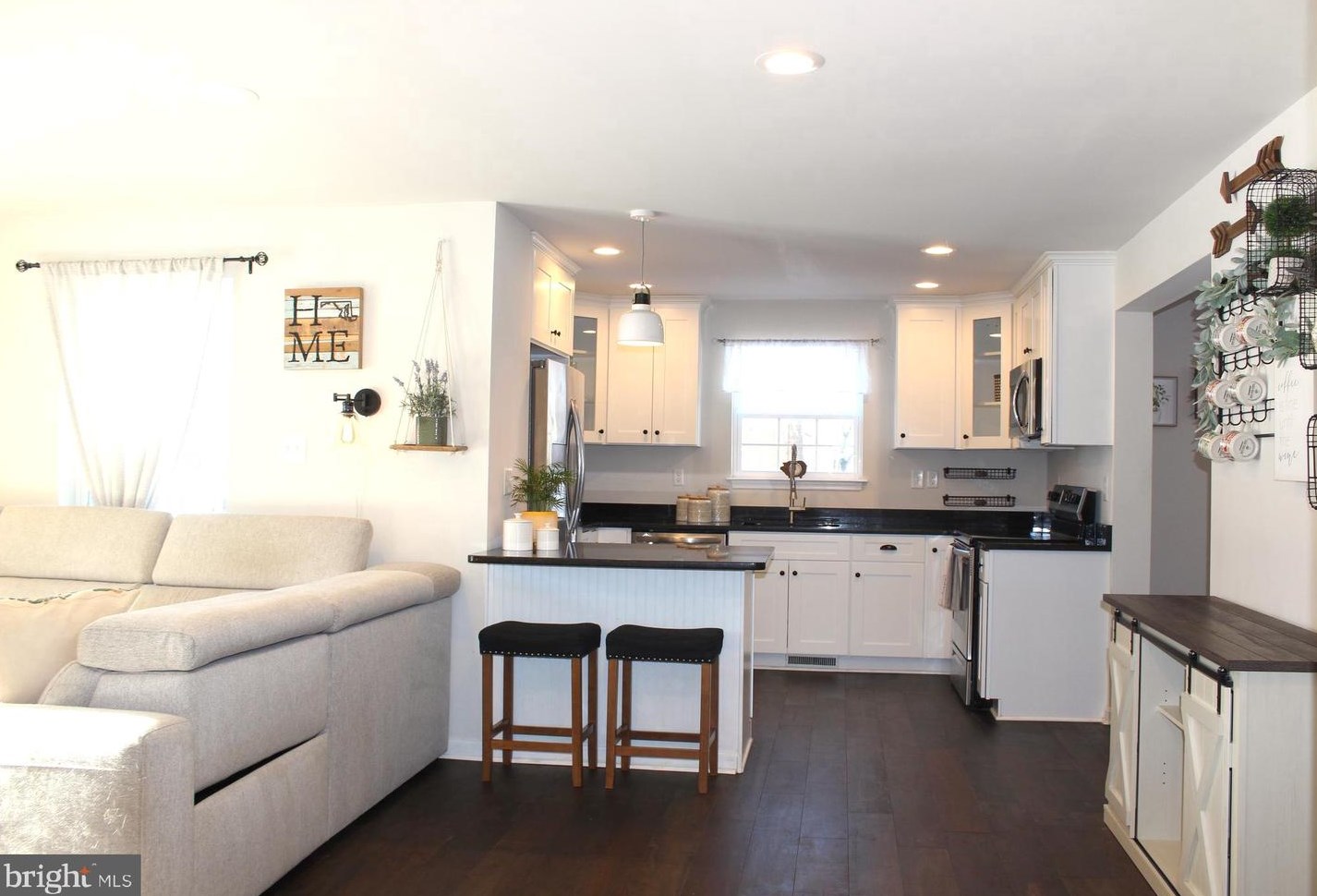 5877 Race Rd, Baltimore, MD 21075-5122