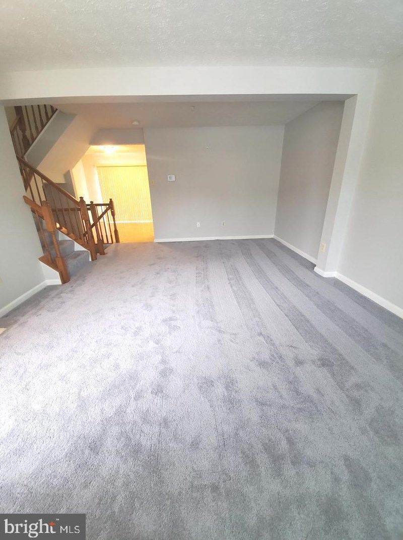 7946 Brightwind Ct, Ellicott MD  21043-7964 exterior