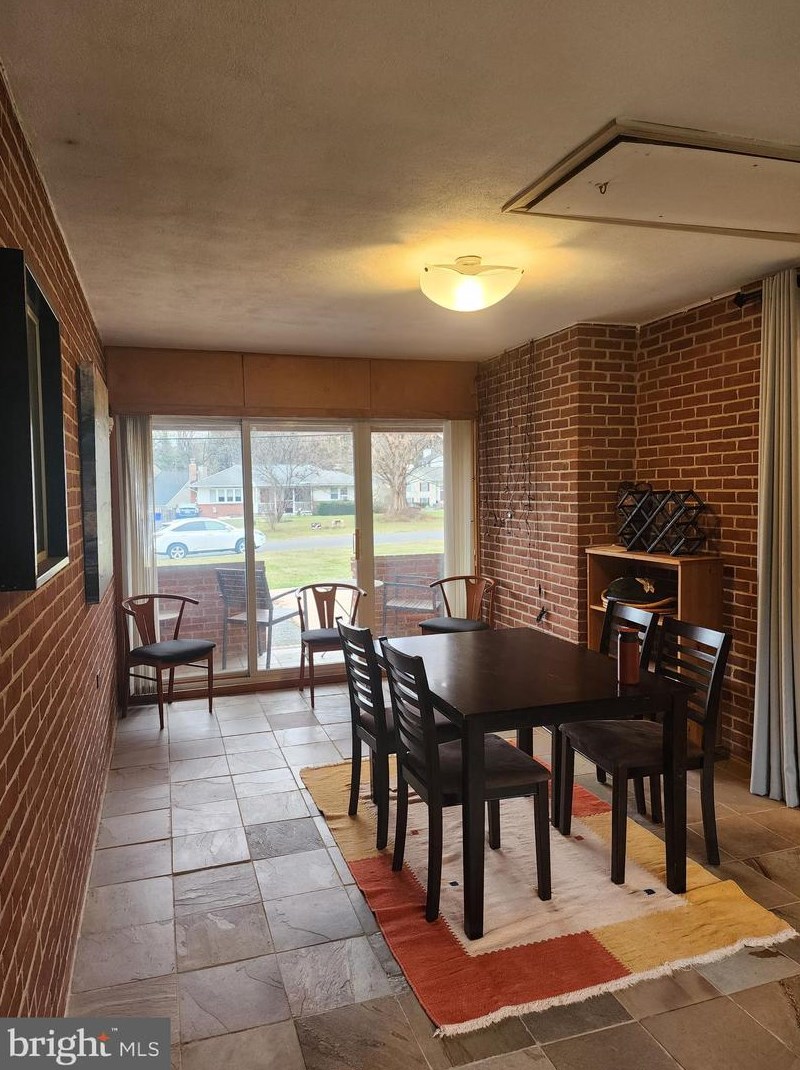 10219 Maxine St, Ellicott MD  21042-6318 exterior