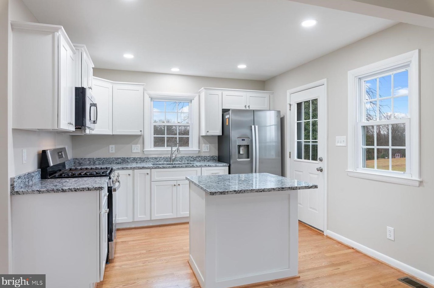 4913 Rollingtop Rd, Ellicott, MD 21043-6731