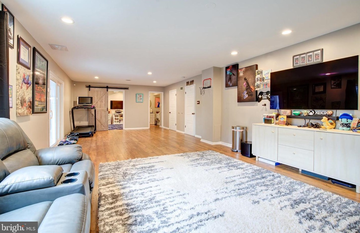 8583 Autumn Harvest, Ellicott MD  21043-6500 exterior