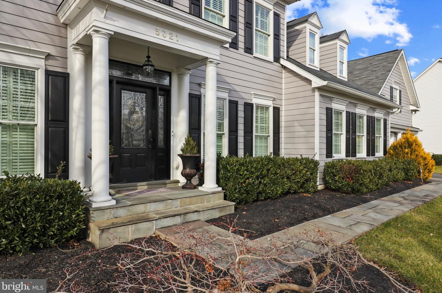 5321 Lynn Ln, Ellicott, MD 21043-6502