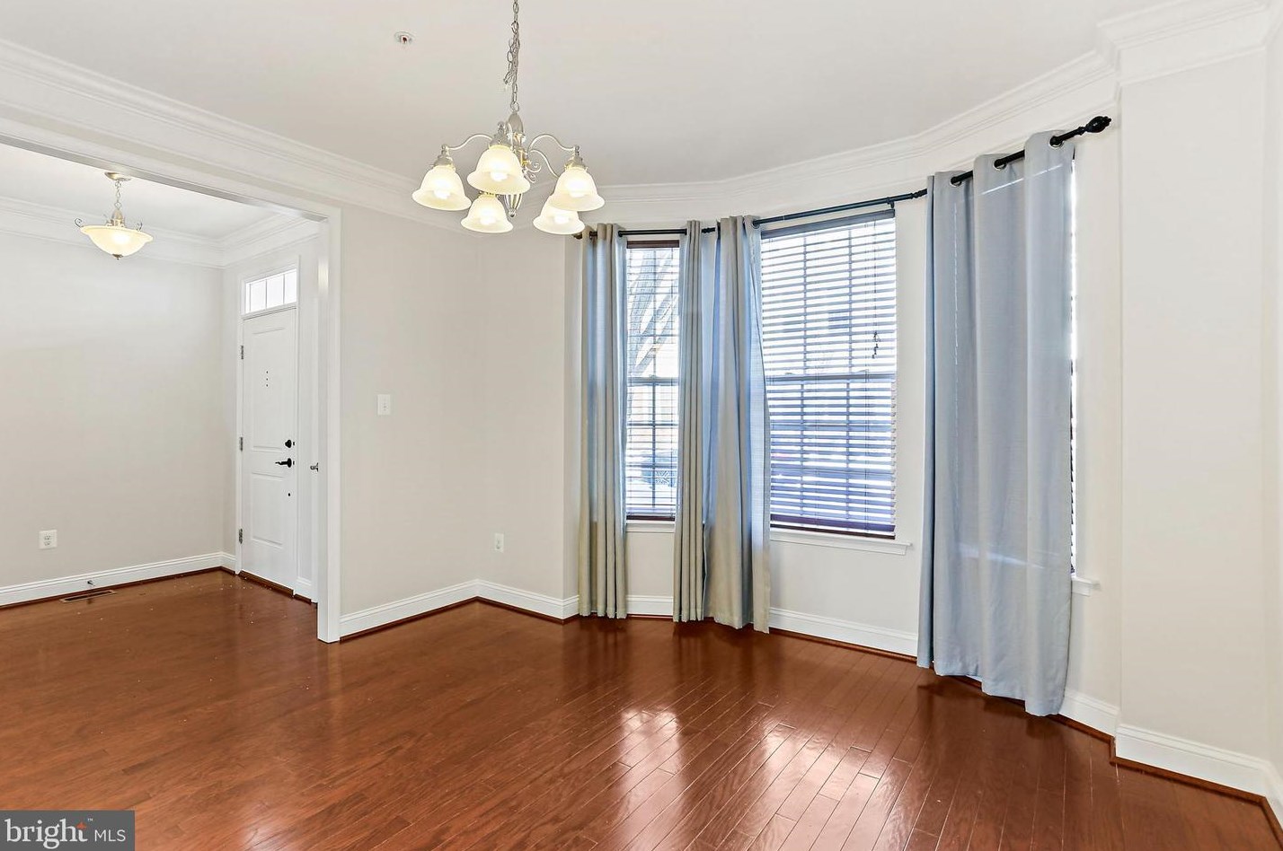 5807 Duncan Dr, Ellicott MD  21043-7518 exterior