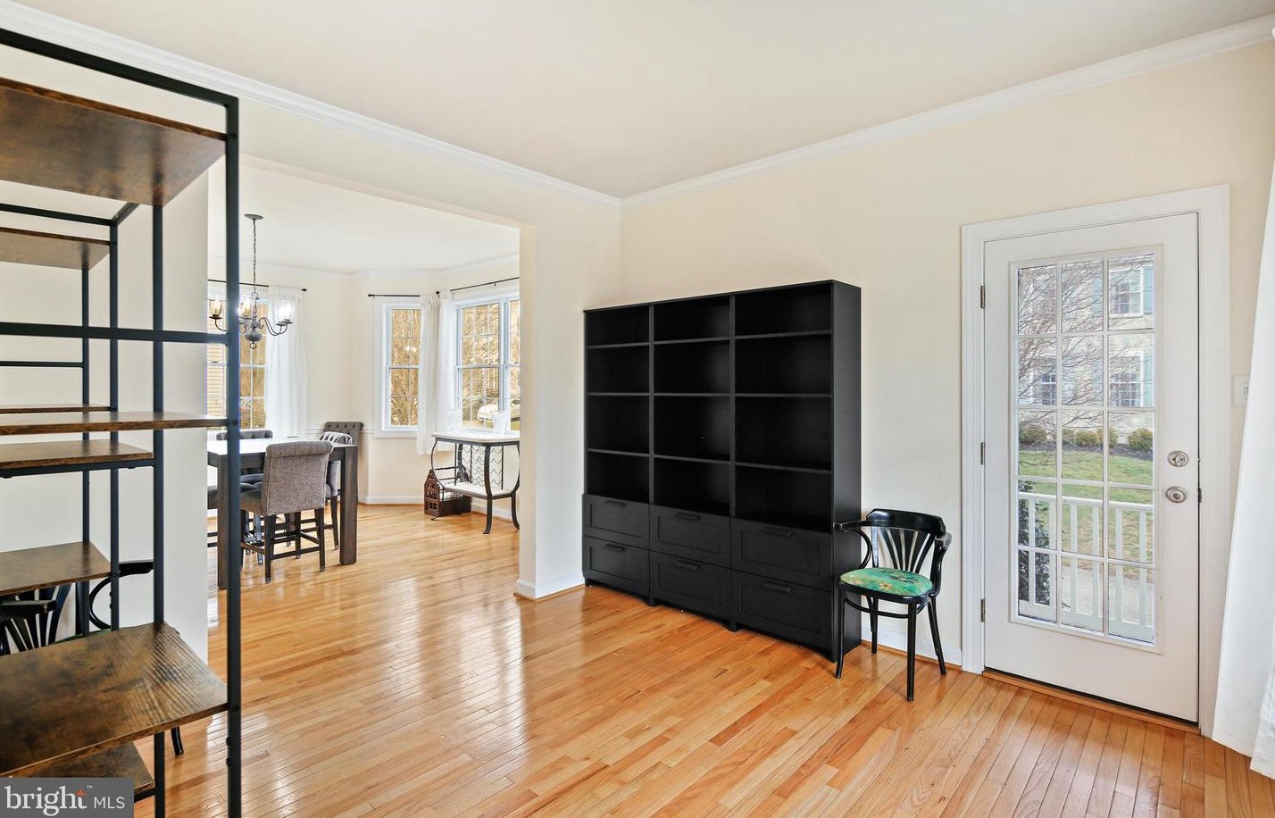 6315 Ema Ct, Baltimore MD  21075-6243 exterior