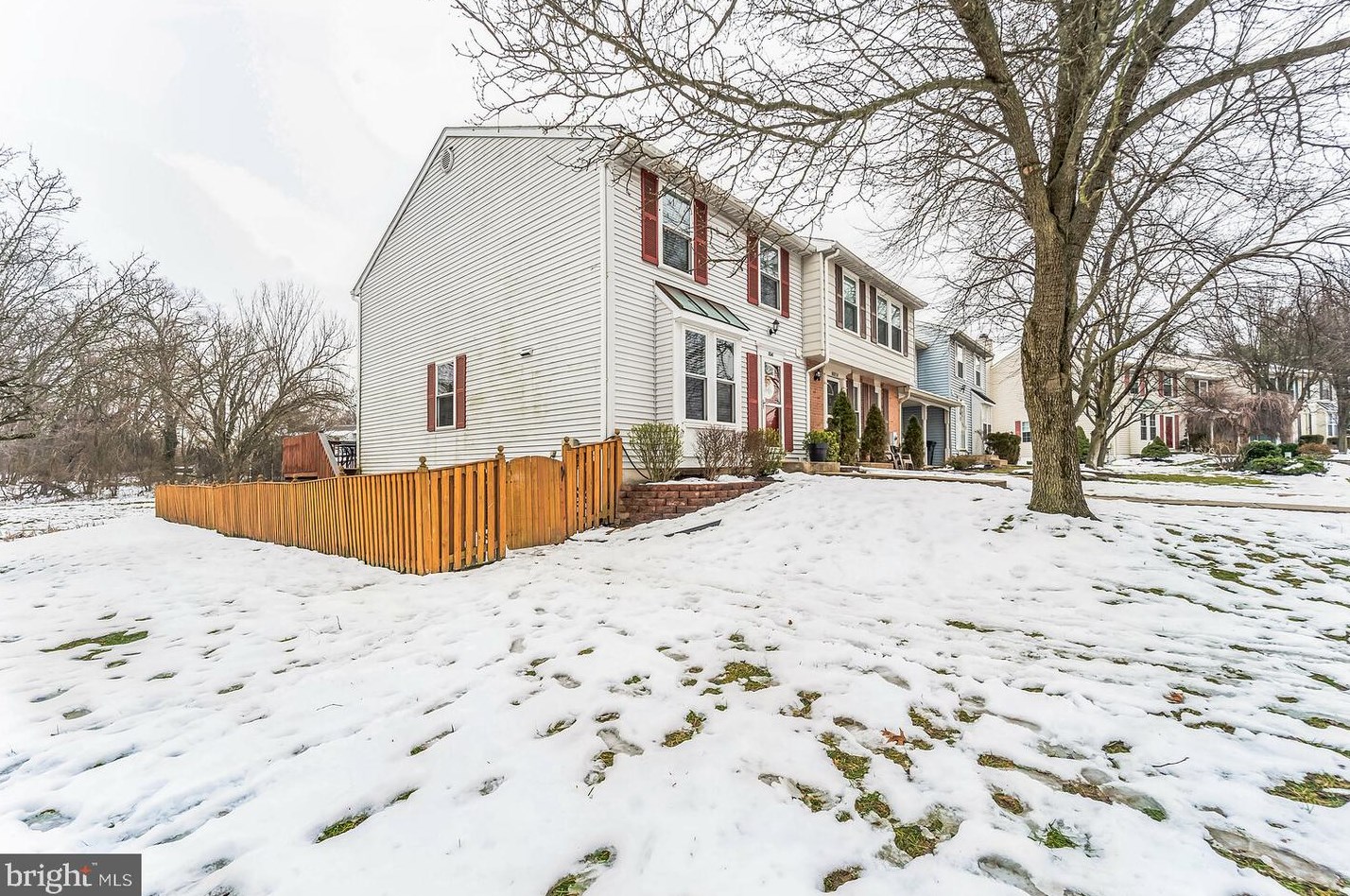 8016 Green Tree Ct, Baltimore, MD 21075-6105