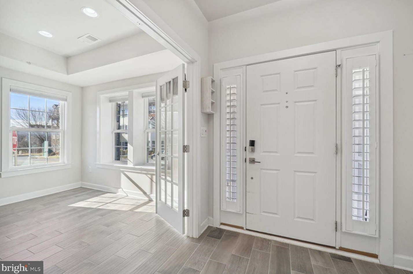 5970 Charles Xing, Ellicott, MD 21043-7493