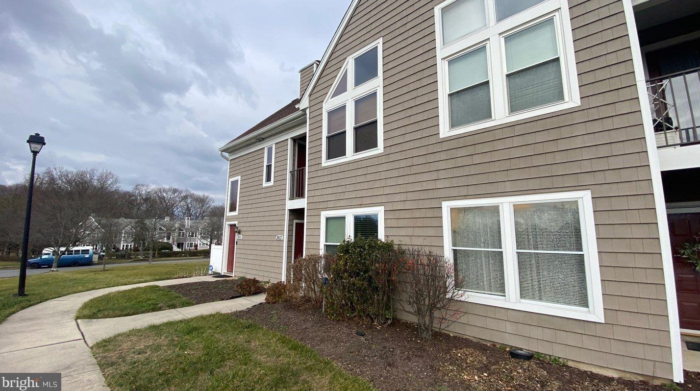 7802 Mayfair Cir, Ellicott MD  21043-6966 exterior