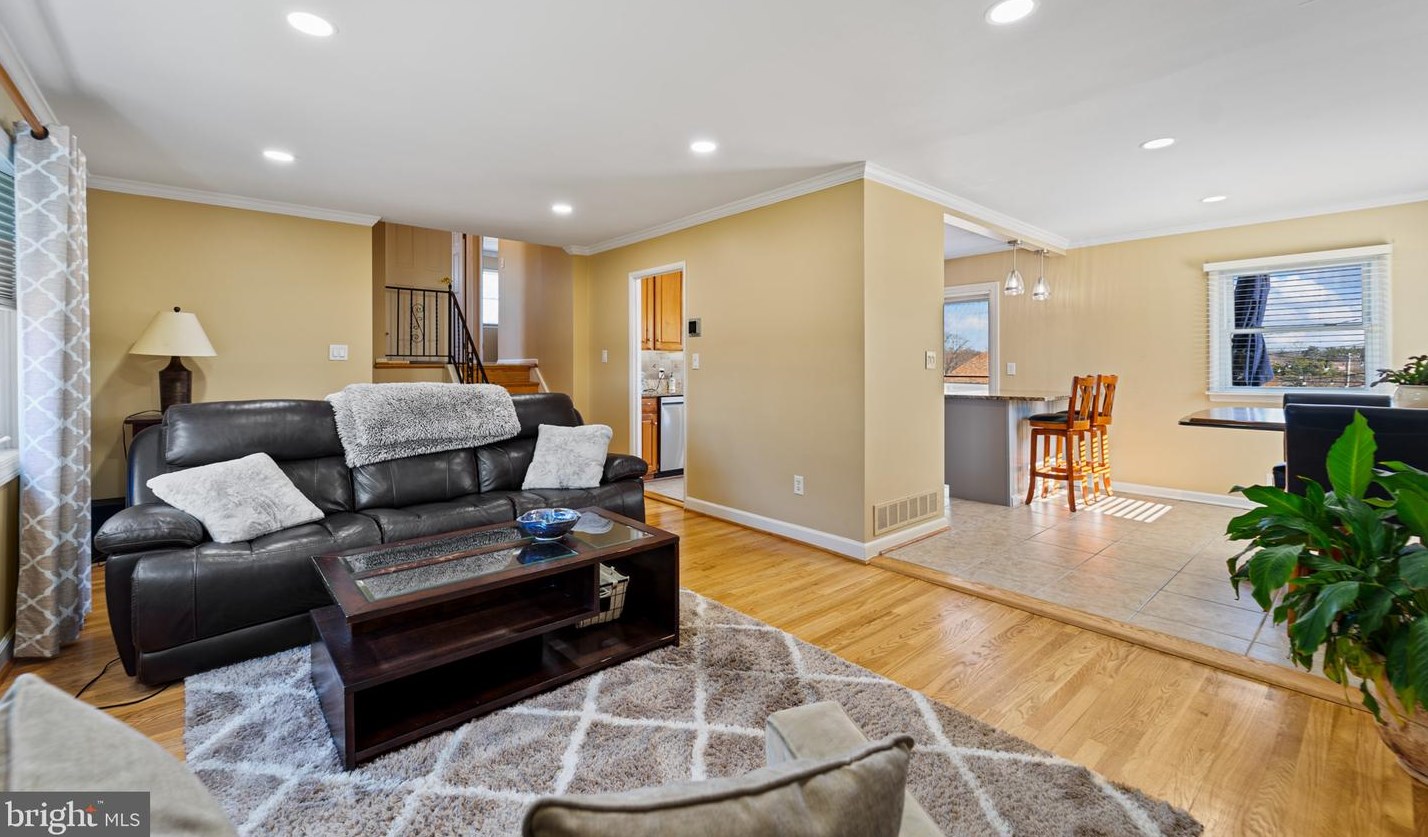 5961 Hunt Club Rd, Baltimore MD  21075-5515 exterior