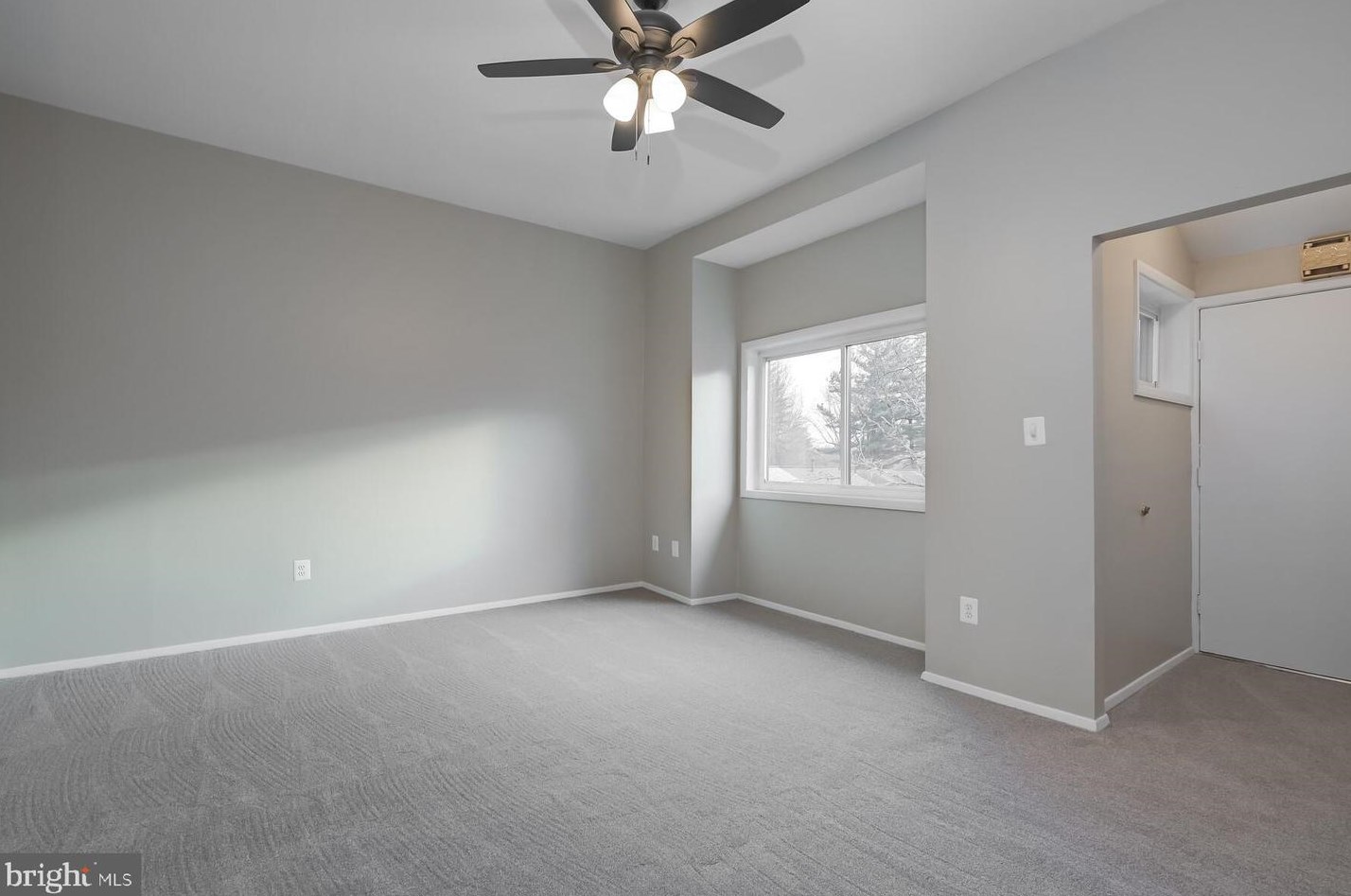 9424 Merryrest Rd, Columbia, MD 21045